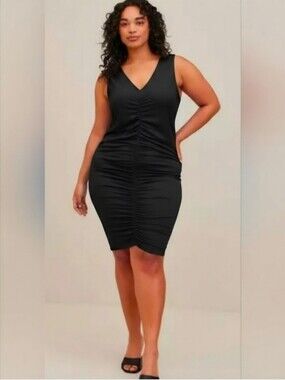 torrid Black Sleeveless Ruched Bodycon Midi Dress with V Neck